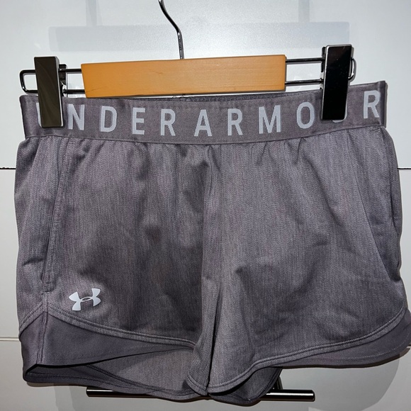 Women's Under Armour Play Up Shorts - Picture 3 of 4